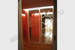 Zerkala s facetom v razdvizhnyh dverjah shkafa - kupe (2)