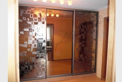 Razdvizhnye dveri shkafa s matirovannym zerkalom ILLJuZIJa (SMC-042) bescvetnoe (2)